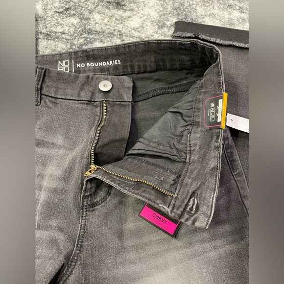 No Boundaries Skinny High Rise Jeans size 13 Juniors - Picture 12 of 13